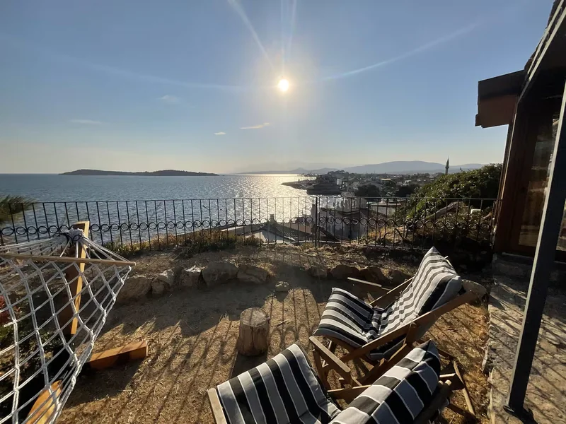 Gültekin’in Kır Evi’nde bahçe ve teras